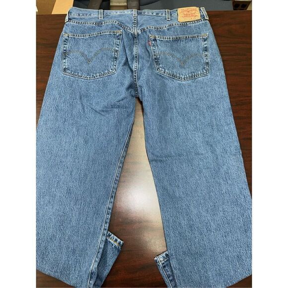 Levi’s Button Fly 501 Mens Denim Jeans Size 40x30 - Picture 4 of 7